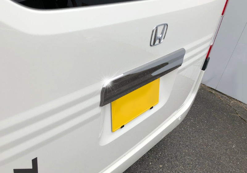 N-VAN リアライセンスガーニッシュ 1P｜ホンダ HONDA エヌバン 鏡面仕上げ カスタム 専用 パーツ ドレスアップ アクセサリー 社外品 エアロ オプション