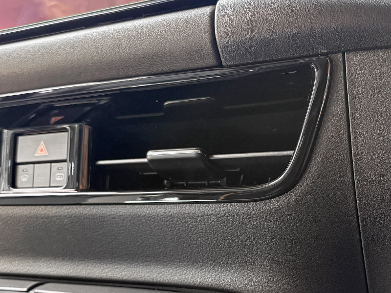 新型CX-5 KM系 センターエアコン吹き出し口パネル 1P ピアノブラック 2026年 フルモデルチェンジ専用 ｜MAZDA CX5 2026FMC KMYSDP 専用 アクセサリー 内装 エアコン インテリア パネル スイッチ カバー 社外 保護【予約販売/9月30日頃入荷予定】
