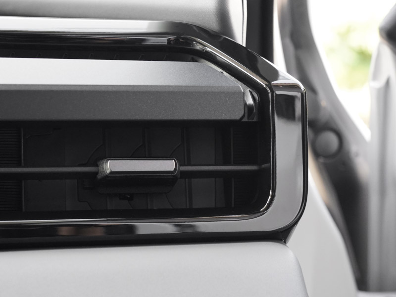 新型RAV4 60系 フロント左右エアコン吹き出し口パネル 2P ピアノ