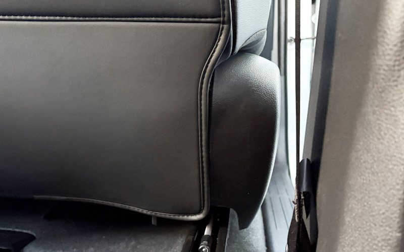 新型RAV4 60系 シートバックキックマット 運転席 助手席 2P ブラック｜トヨタ TOYOTA ラブフォー AXAN64 専用 プラグインハイブリッド PHEV 対応 カスタム パーツ ドレスアップ アクセサリー 内装 社外 保護 シート カバー マット プロテクター キックガード 傷防止 汚れ防止【予約販売/5月20日頃入荷予定】