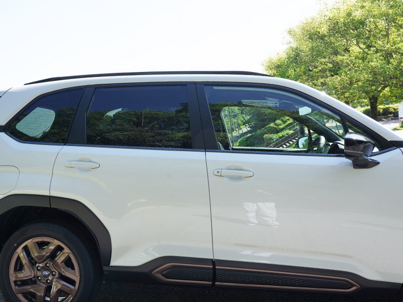 【アウトレット品】新型フォレスター SL系 ウィンドウトリムガーニッシュ 6P ブラック鏡面仕上げ ｜SUBARU スバル FORESTER 専用 カスタム パーツ ドレスアップ アクセサリー オプション 窓枠 サイド ドア 外装 保護 カー用品 社外