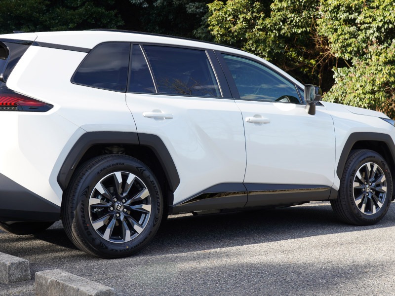 【セット割】新型RAV4 60系 ウィンドウトリムガーニッシュ ＆ サイドガーニッシュ 10P ブラック鏡面仕上げ｜トヨタ TOYOTA ラブフォー AXAN64 専用 プラグインハイブリッド PHEV 対応 カスタム パーツ ドレスアップ アクセサリー オプション 窓枠 サイド ドア 外装 保護 社外 