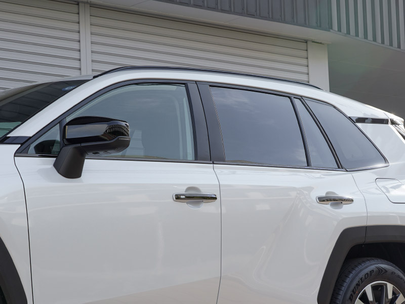 【セット割】新型RAV4 60系 ウィンドウトリムガーニッシュ ＆ サイドガーニッシュ 10P ブラック鏡面仕上げ｜トヨタ TOYOTA ラブフォー AXAN64 専用 プラグインハイブリッド PHEV 対応 カスタム パーツ ドレスアップ アクセサリー オプション 窓枠 サイド ドア 外装 保護 社外 