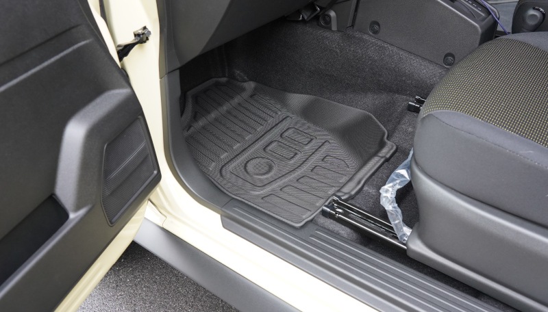ジムニーノマド JC74W 【AT車専用】 フロアマット 3P ラバータイプ ブラック ｜スズキ SUZUKI JIMNY JC74 NOMADE 専用 防水 フロント リア セット アクセサリー 保護 パーツ 内装 インテリア 傷防止 社外 3D ウェザーマット オールウェザー スノー レジャー 水洗い