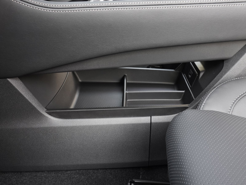 新型エクストレイル T33 センターコンソールロアボックストレイ 1P ブラック 2025年マイナーチェンジ後対応｜日産 NISSAN X-TRAIL 2025 専用 オプション インテリア パネル 内装 カー用品 社外 保護 収納 小物入れ 傷防止 キズ隠し【予約販売/5月20日頃入荷予定】