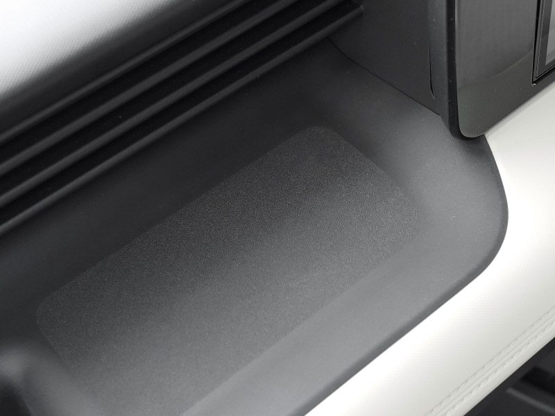 新型eKスペース ルークス 共通 運転席 助手席 インパネトレイカバー 2P ゴムタイプ ブラック 2025年フルモデルチェンジ後専用｜MITSUBISHI eK SPACE NISSAN ROOX 専用 パーツ 防水 ドリンクホルダー ボトルホルダー カバー アクセサリー マット 便利グッズ アイテム 滑り止め 小物入れ 収納 内装 社外【予約販売/7月30日頃入荷予定】