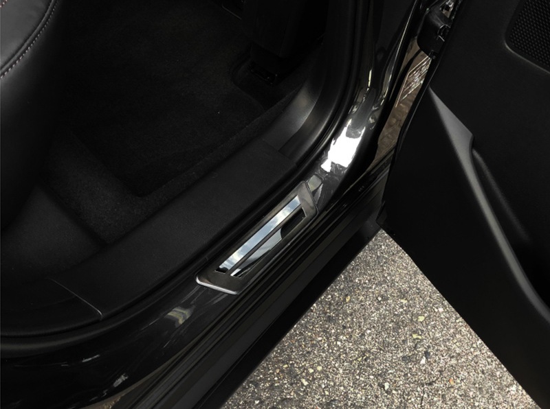 【セット割】 CX-30 サイドステップ 内側スカッフプレート＆外側 滑り止め付き 4P ブラックヘアライン｜マツダ MAZDA CX30 DM8P DMEP ドレスアップ アクセサリー 社外品 カスタム パーツ【予約販売/5月20日頃入荷予定】