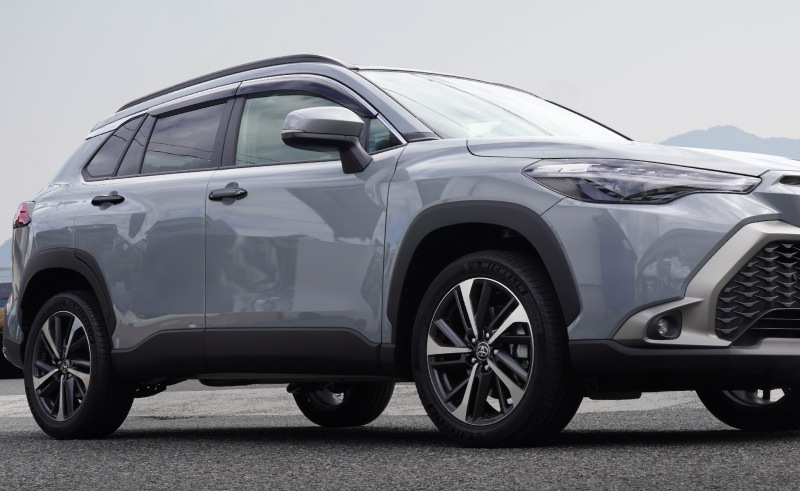 新型カローラクロス ドアハンドルガーニッシュ マットブラック仕上げ 4P 2026年マイナーチェンジ後対応｜トヨタ TOYOTA COROLLA CROSS 6AA-ZVG11 3BA-ZSG10 6AA-ZVG15 カスタム 専用 パーツ ドレスアップ アクセサリー 社外品 エアロ オプション