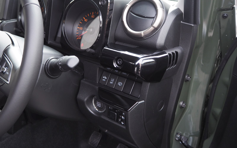 【アウトレット品】新型ジムニー JB64W 新型ジムニーシエラ JB74W ジムニーノマド JC74W センターパネル 6P ピアノブラック｜スズキ SUZUKI JIMNY JB64 JIMNY SIERRA JB74 1型 2型 3型 4型 5型 JIMNY NOMADE JC74 1型 専用 内装 カスタム パーツ ドレスアップ アクセサリー 社外品 オプション エアロ