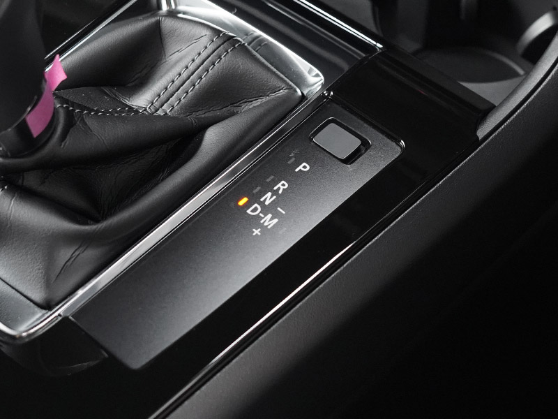 新型CX-5 KM系 シフトベースパネル 1P ピアノブラック 2026年 フルモデルチェンジ専用 ｜MAZDA CX5 2026FMC KMYSDP 専用 インテリア パーツ フロント シフトパネル ドリンクホルダー センターコンソール インパネ シフト周り アクセサリー 内装 コップ トレイ カバー 保護 社外【予約販売/10月10日頃入荷予定】