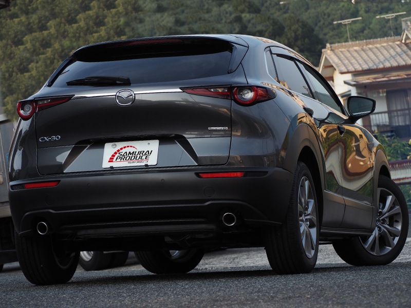 新型CX-30 リアガーニッシュ 2P  鏡面仕上げ2026年MC後対応｜マツダ MAZDA CX30 高品質ステンレス製 カスタム 専用 パーツ ドレスアップ アクセサリー 社外品 オプション エアロ