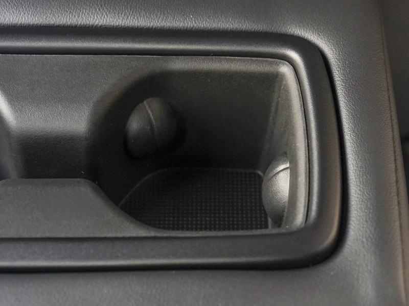 新型RAV4 60系 RAV4 50系 クラウンスポーツ 共通 リアドリンクホルダートレイ 1P ブラック 防水 TPE素材｜トヨタ TOYOTA ラブフォー AXAN64 CROWN SPORT カップホルダー 防水 水洗い 取り付け簡単 アクセサリー 内装 コップ トレイ カバー 保護 社外 カー用品