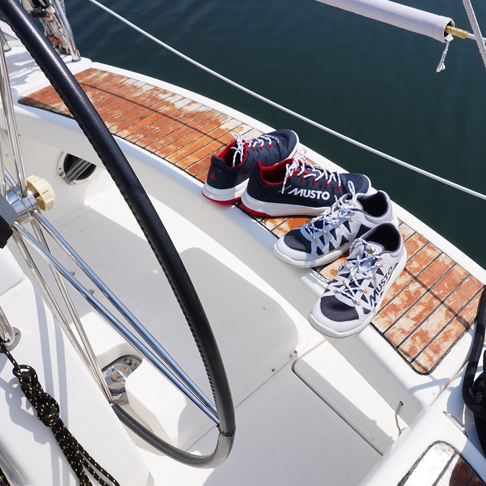 ★MUSTO|ムスト　DYNAMIC PRO II Adapt　トゥルーネイビー