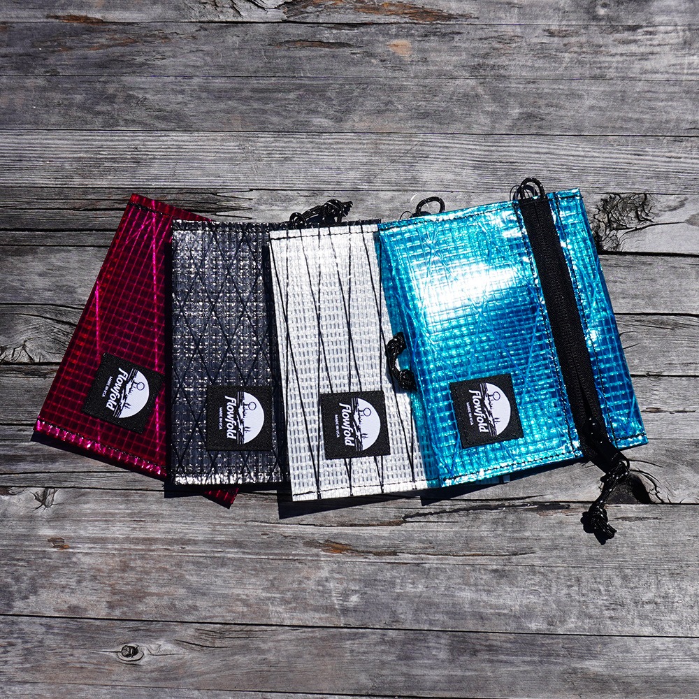 Flowfold|フローフォールド　Recycled Sailcloth Voyager  Zipper Pouch  Small （Black Sailcloth）