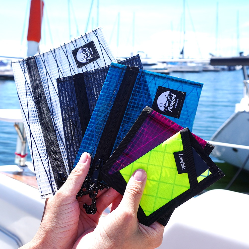 Flowfold|フローフォールド　Recycled Sailcloth Voyager  Zipper Pouch  Small （Black Sailcloth）