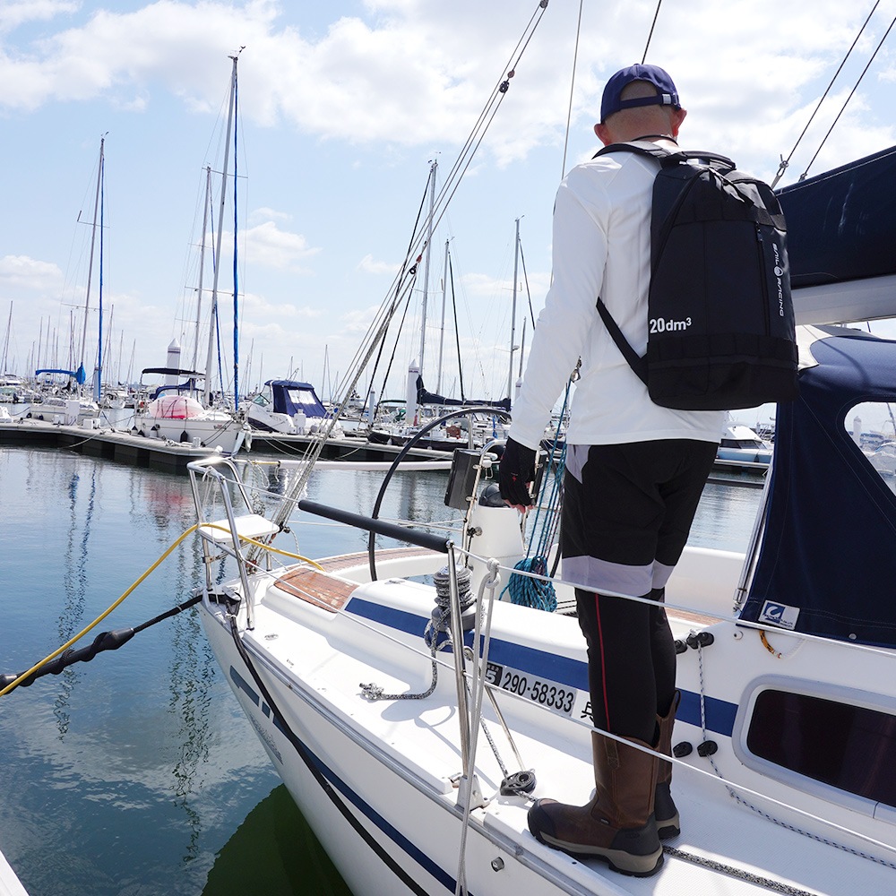 SAILRACING|セイルレーシング　　SPRAY BACKPACK