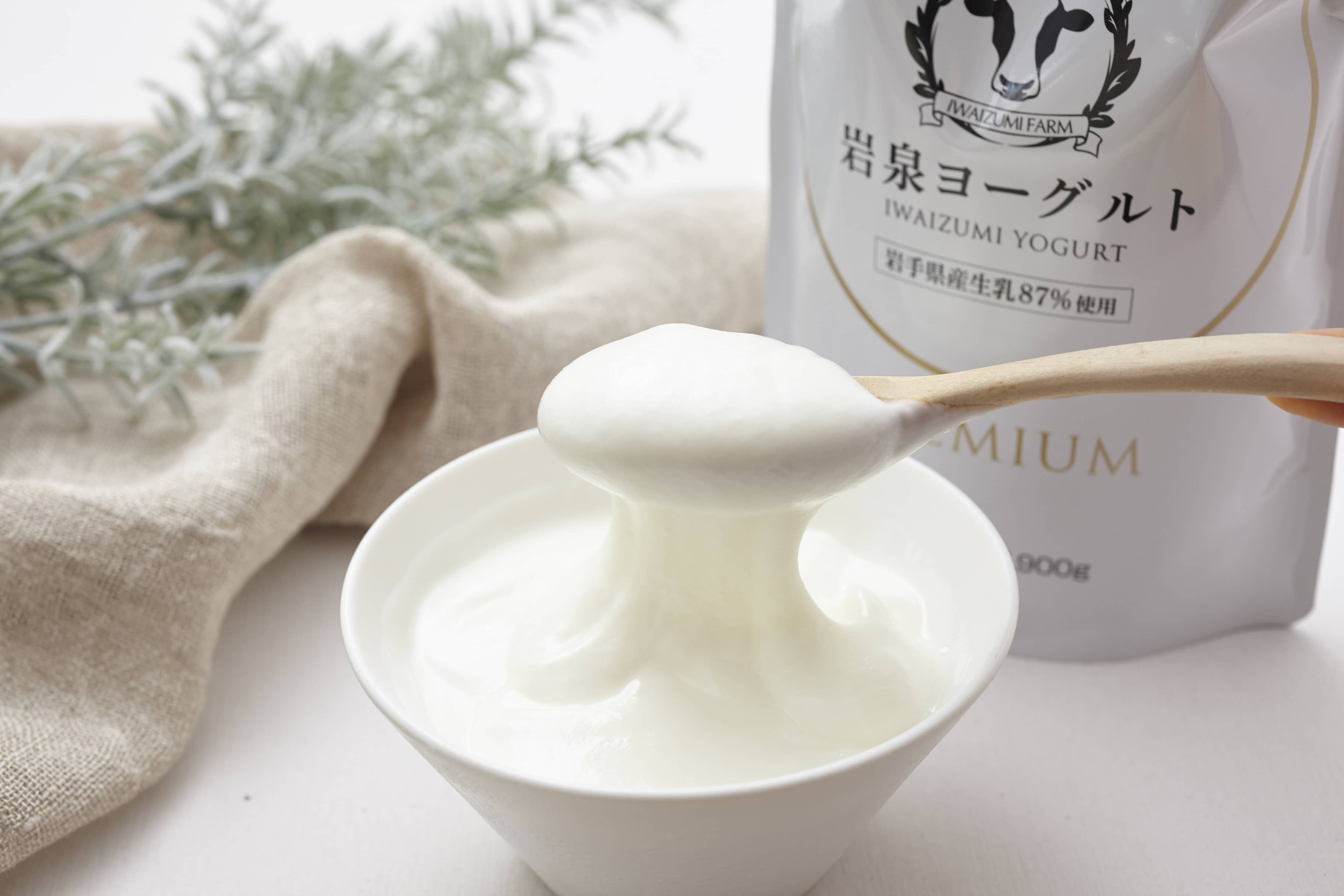 岩泉ヨーグルトPREMIUM加糖 900gの通販｜岩泉ファームオンラインショップ