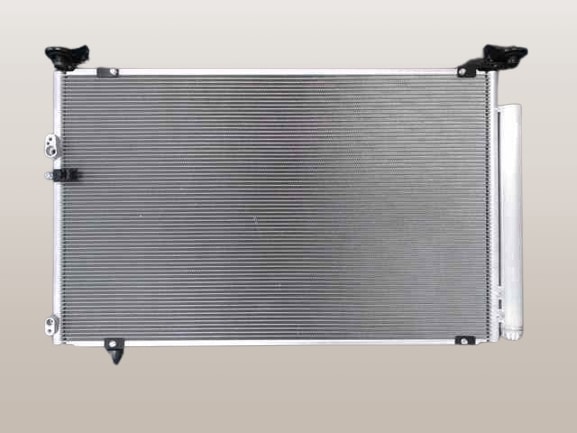 ヴォクシー　コンデンサー　ZRR75W　88460-28640 O-ﾘﾝｸﾞ付 社外新品