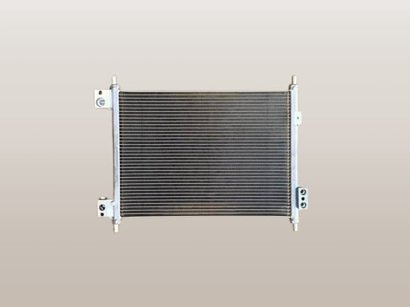 コンドル　コンデンサー　SZ5F24　92110-MA10A　O-ﾘﾝｸﾞ4個付き　社外新品