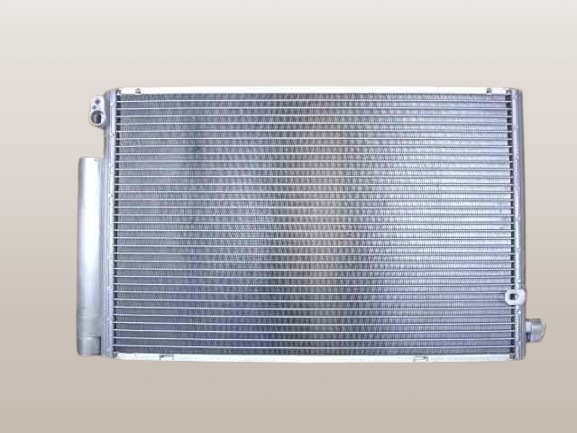 ヴィッツ　コンデンサー　NCP10　 88450-52180　O-リング2個付　取り付けステ再利用　社外新品