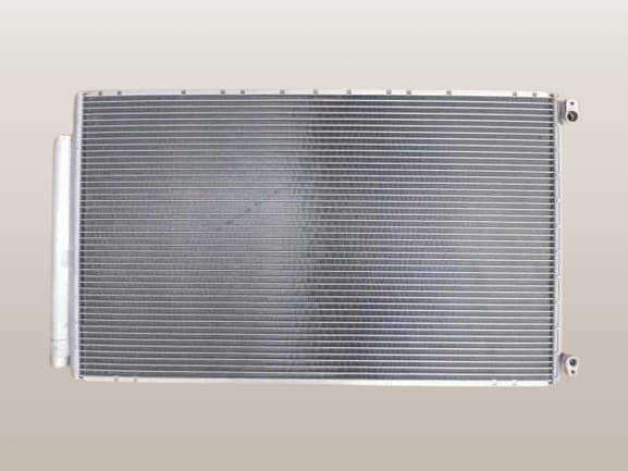 ステップワゴンスパーダ コンデンサー　RF7　80100-S7S-013　O-リング付　社外新品