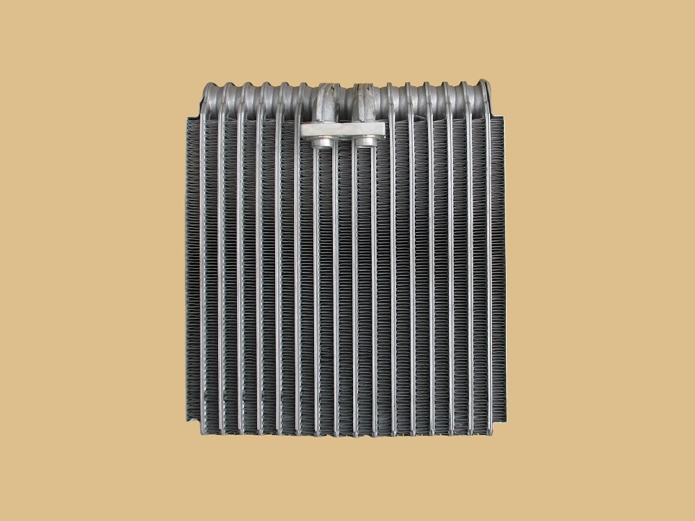 パジェロ　エバポレーター　V2#　 MB878178　047600-7050　エバポレーターコイル+Oリングｘ4個同梱　社外新品