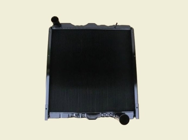 UD　ラジエーター　CV520PN　21400-00Z70　リビルト品