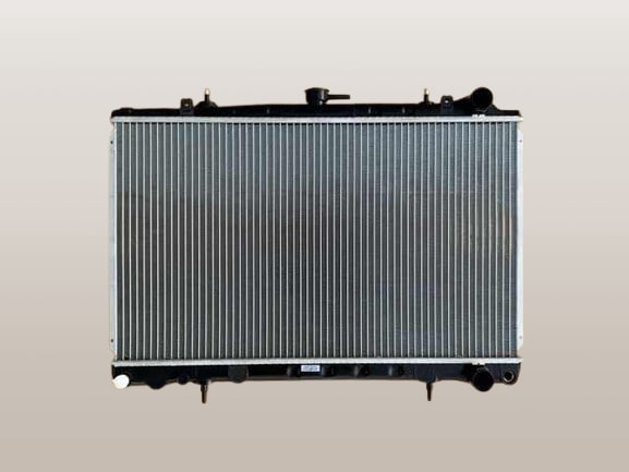 ラジエーター ニッサン スカイラインクロスオーバー J50 VQ37VH AT 2009年07月〜2016年08月 AT車用 参考純正品番：21460-1BB0A AP-RAD-1663 ラジエーター 日産 スカイラインクロスオーバー J50 NJ50 AP-KBRO-0139