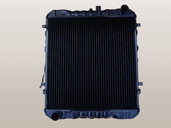 タイタン　ラジエーター　WGFAT　SEA1-15-200C　MT車　リビルト品