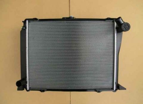 ラジエーター トヨタ ランドクルーザー HZJ81V 1HZ A/T 1995年01月〜1996年08月 AT車用 参考純正品番：16400-17030 AP-RAD-0283 ラジエーター トヨタ ランドクルーザー HZJ81V 1HZ AT 1990年01月