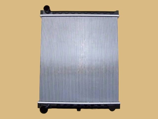 タイタン　ラジエーター　WG31T　WG34T　WG3AD　WG3AH　WG3AT　YJ01-15-200B　YJ01-15-200C　YJ01-15-200D　ブラケット再利用　社外新品