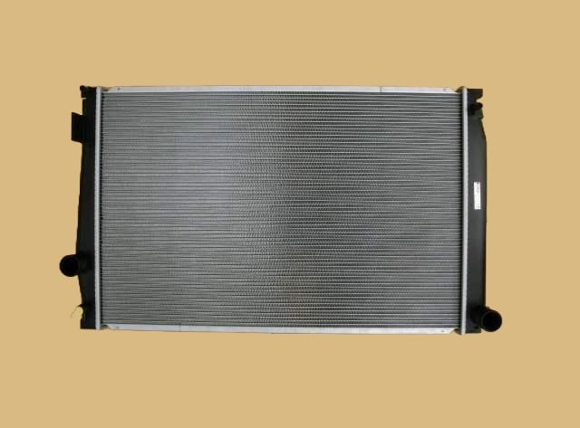 ヴェルファイア ラジエーター ATH20W 16400-28710 メイン 有限会社