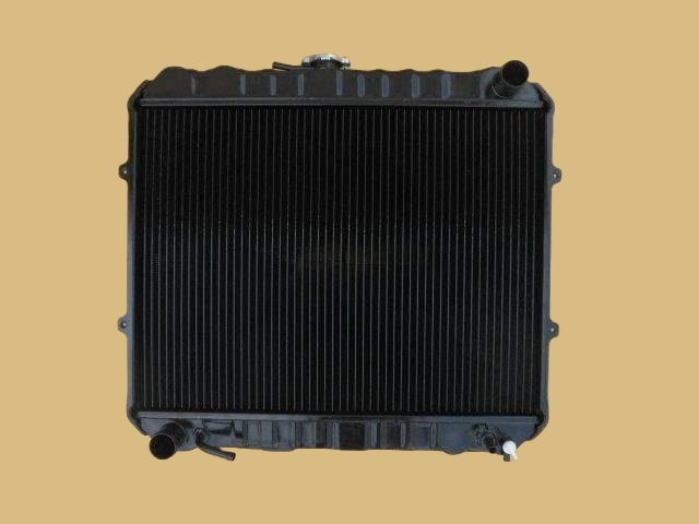 【値下】オイルラジエターヒーター LFXLLEH(IW) ハイラックス ラジエーター YN86 AT 16400-73430 リビルト品