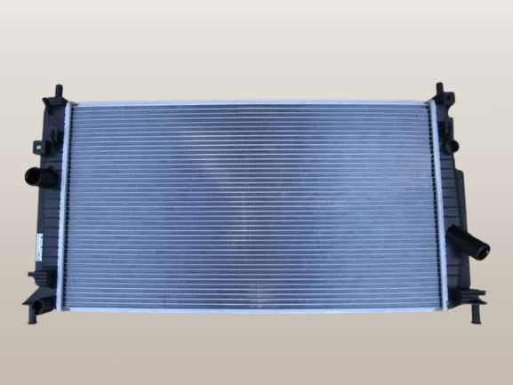 アクセラ　ラジエーター　BL5FP　BL5FW　BL6FJ　Z668-15-20Y　社外新品