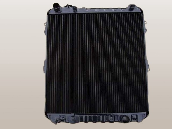 ハイラックスサーフ ラジエーター KZN130W AT車 16400-67070 リビルト