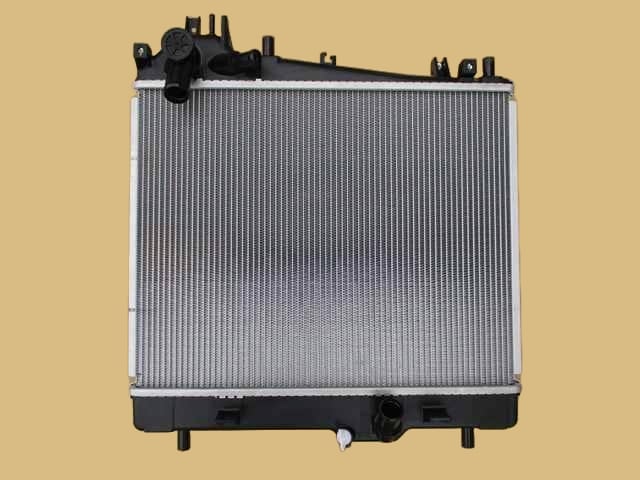 ブラボー　ラジエーター　DS17V　MQ508020　社外新品