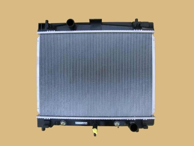 ラジエーター ラクティス NCP105 16400-21300 422133-3582 有限会社