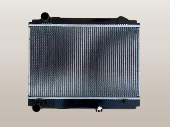 レンジャー　ラジエーター　BU162　16400-58441　ブラケット再利用　リビルト