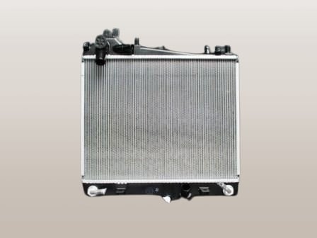 ブラボー　ラジエーター　DS17V　MQ513092　AT車　社外新品