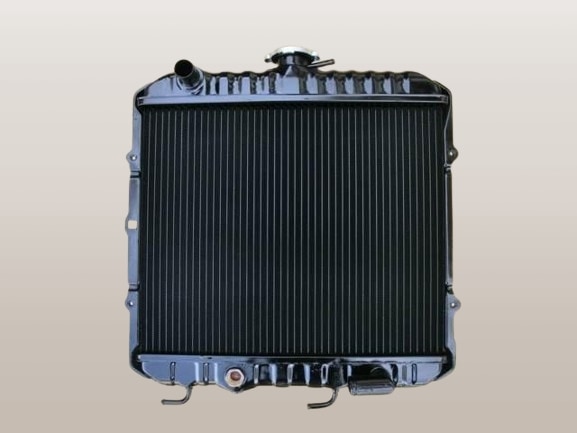 フィガロ E-FK10 ラジエータ　ラジエター 21460-22B00 リビルト品 日産 フィガロ E-FK10 A&frasl;T ラジエーター 車