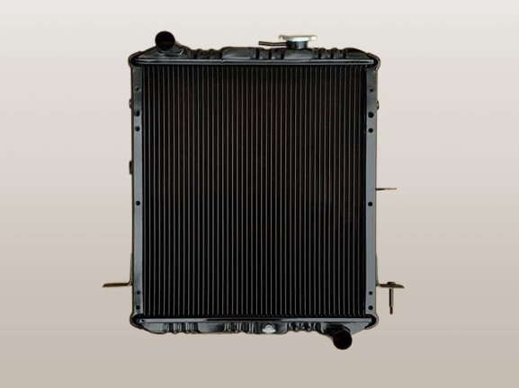 エルフ　ラジエーター　NHR55E　MT　8-94139-533-＃　リビルト