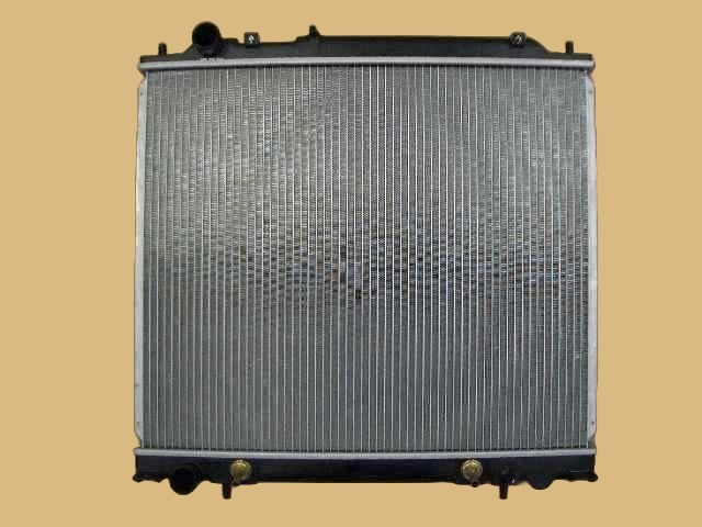 デリカスペースギア　ラジエーター　PB6W  MR597187　社外新品