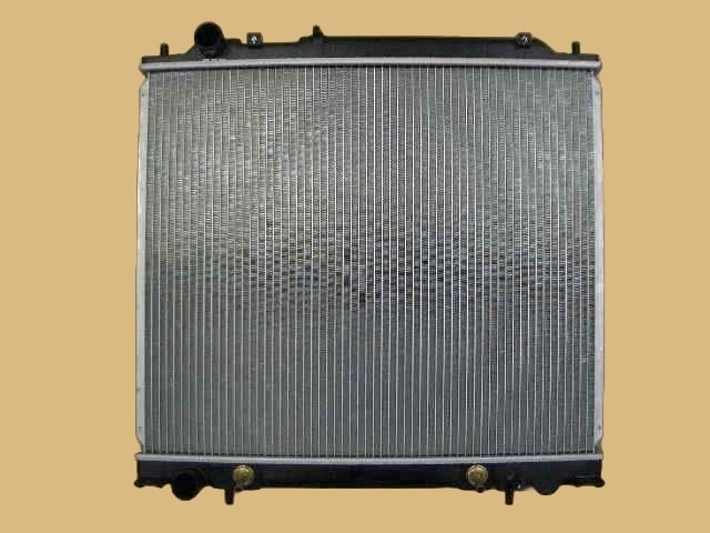 デリカスペースギア　ラジエーター　PD6W　 MR597187　社外新品