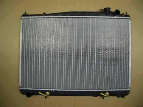 日産 FGY32 シーマ セドリック ラジエター 新品 日産 FGY32 シーマ セドリック ラジエター 新品 日産 FGY32