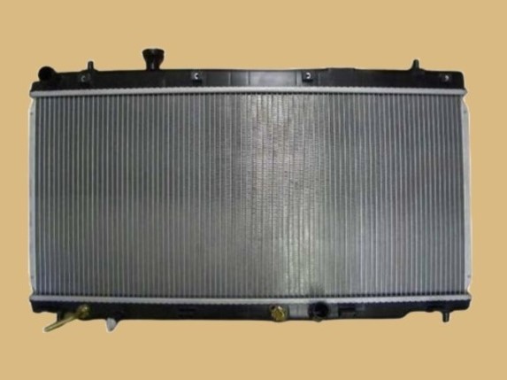 モビリオ　ラジエーター　GB1　19010-PYD-901　社外新品