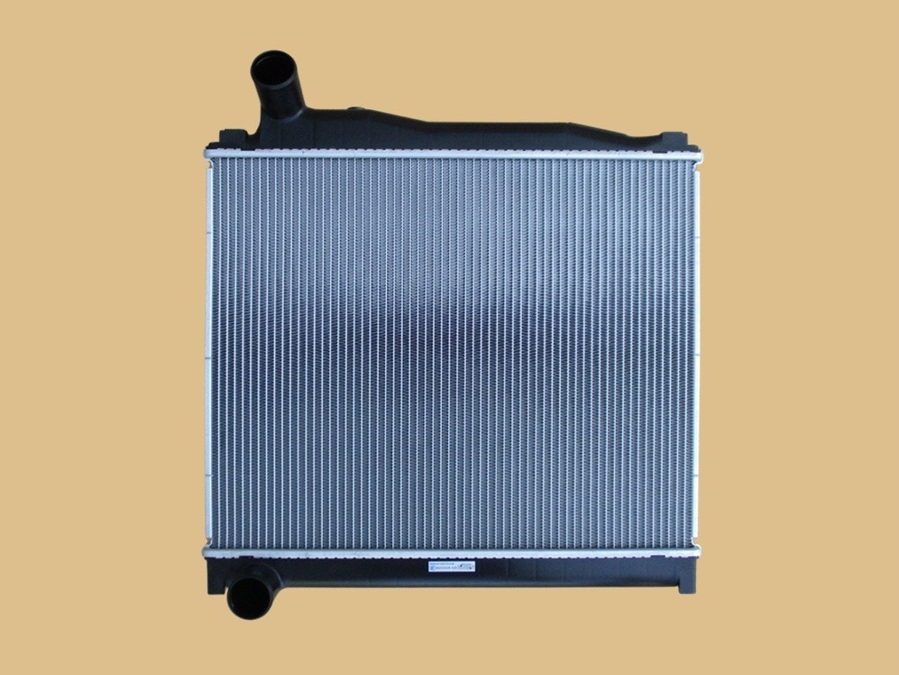 ファイター　ラジエーター　FK627J　FK627K　FK628G　FK628J　FK628K　ME298760　ブラケット再利用　社外新品