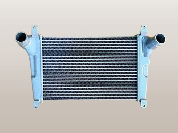 エルフ インタークーラー NLR85AN NLR85AR 8-98248-206-0 有限会社