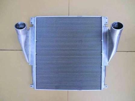 スーパーグレート インタークーラー FU54J ME408356 リビルト品 有限