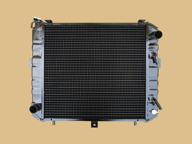 コマツフォークリフト　ラジエーター　FD20-11　AT車　3EB-04-22910　リビルト