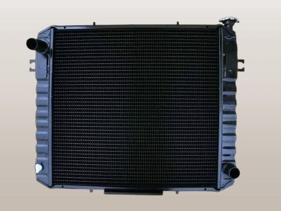 トヨタフォークリフト　ラジエター 5FD30　16450-33060-71　クラッチ車　リビルト　プレートフィン粗目